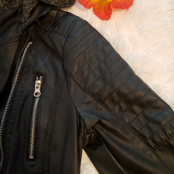 Leather Jacket - Picture 3 of 4